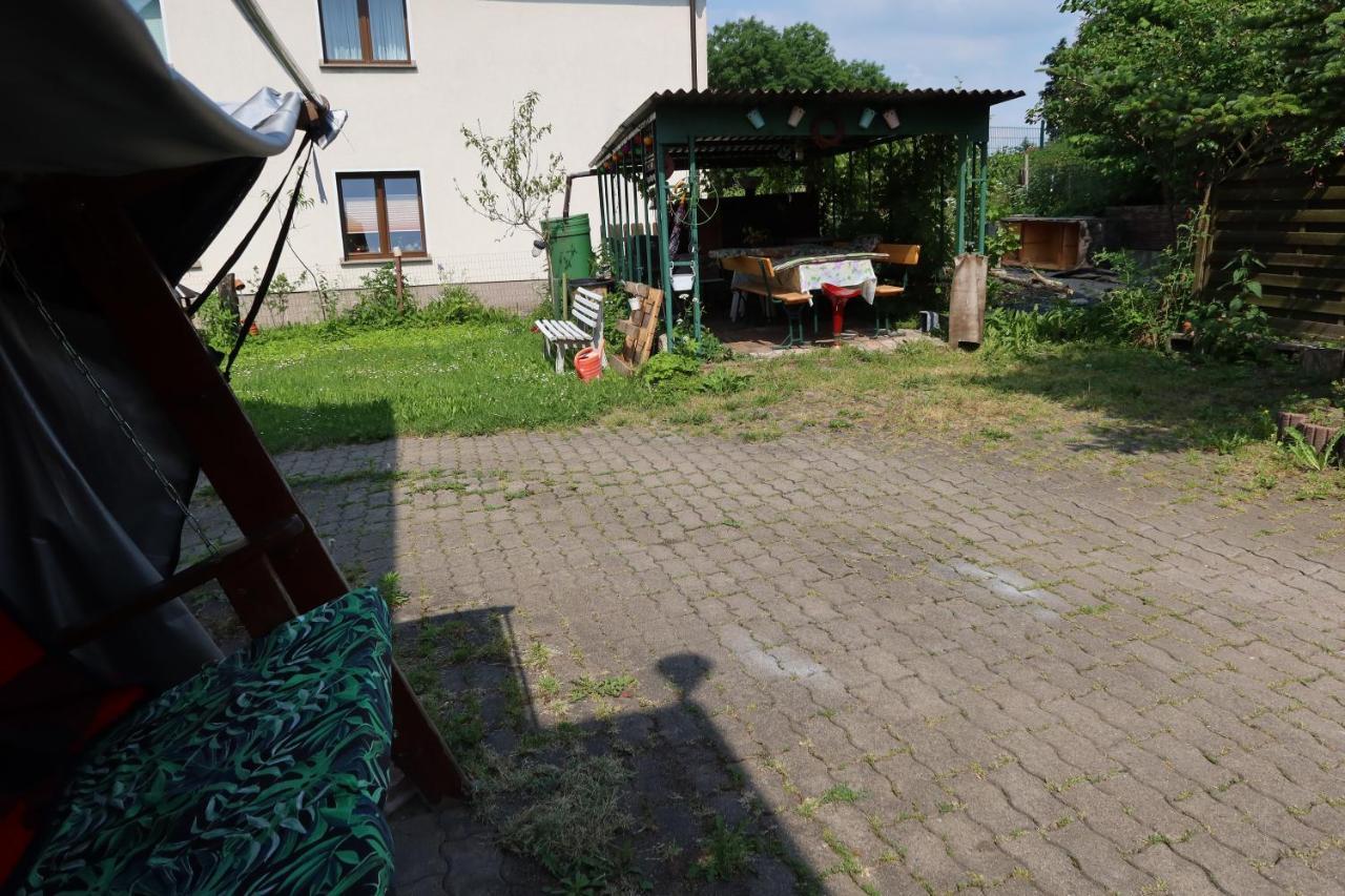 Ferienwohnung Im Einfamilienhaus, Automobil Und Robert Schumann Stadt Zwickau Eksteriør billede